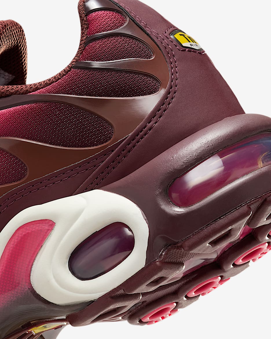 Nike air max plus womens burgundy hotsell